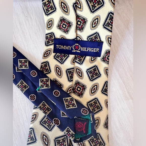 Tommy Hilfiger Men’s Tie - Picture 3 of 5